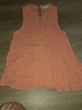 Taylor & Sage Coral Crochet-Trim Sleeveless Tank